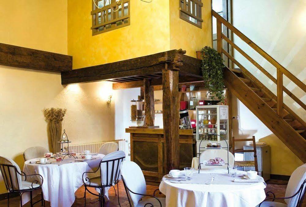 Hotel Les Remparts Mirepoix  Bagian luar foto